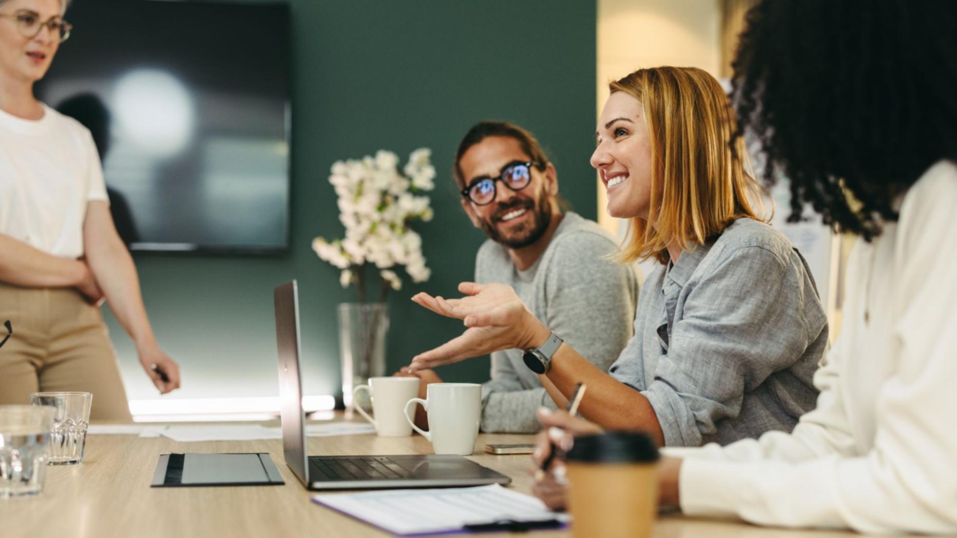 Le micro-spese invisibili che svuotano il conto ogni mese